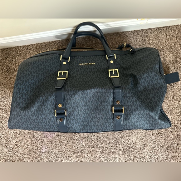 Like New! Michael Kors Bedford Travel Extra-Large Signature Logo Weekender Bag - Picture 1 of 8